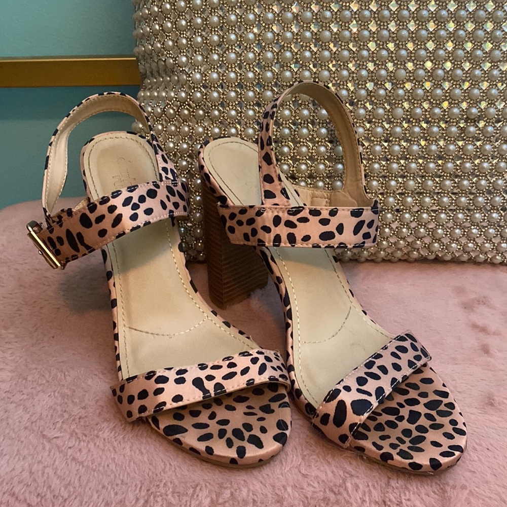 Cheetah print heels size 8